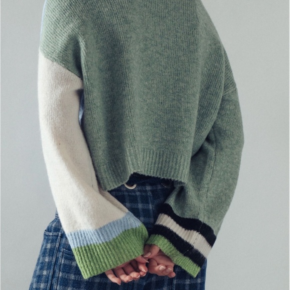 NEW!! Urban Daizy Colorblock Knit Cropped Sweater Over Sized SZ’s S,M,L - Picture 8 of 9